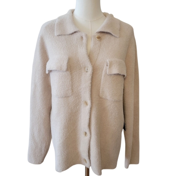NWT Broadway38 Beige Fuzzy Sweater Shacket Size Small - Picture 1 of 5